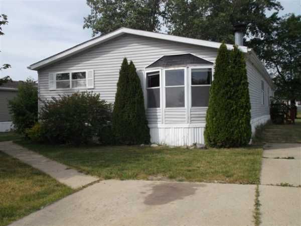 178 Oakridge, Monroe, MI 48161