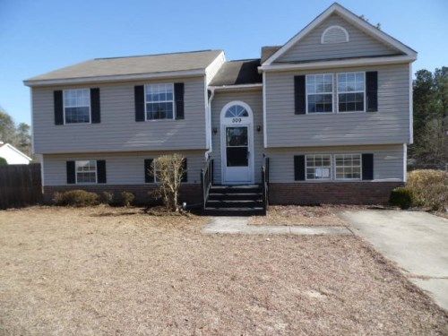 509 Green Rose Rd, Columbia, SC 29229