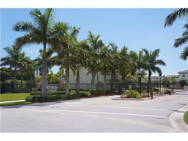 215 NE 36 TE, Homestead, FL 33033