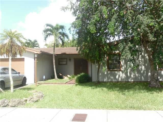 10311 SW 128 AV, Miami, FL 33186