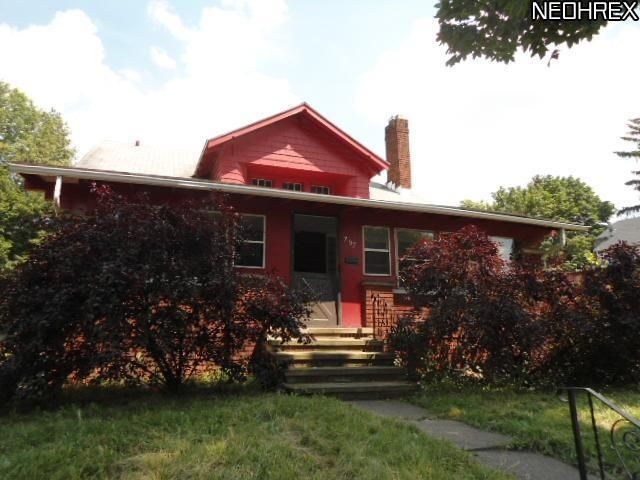 707 Moreley Ave, Akron, OH 44320