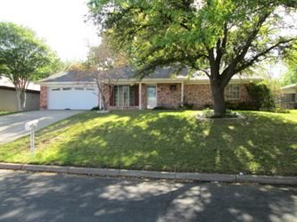 3724 Billie Faye Dr, North Richland Hills, TX 76180