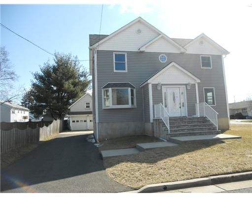 813 Bergen St, South Plainfield, NJ 07080