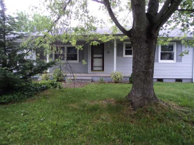 21 Carver St, Bayville, NJ 08721