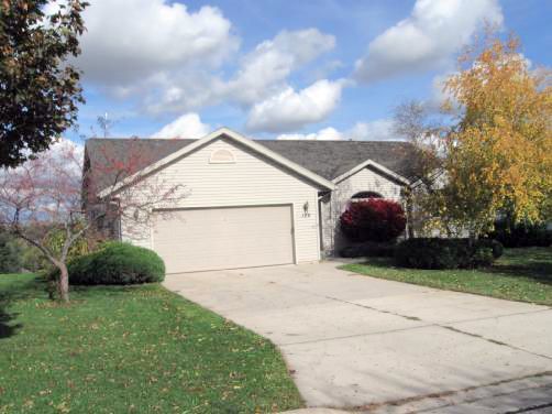 128 S Hills Dr, Plymouth, WI 53073