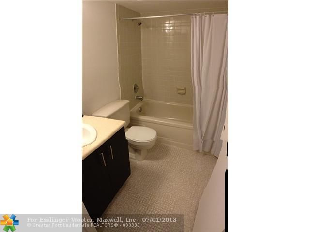 7895 Margate Blvd # 104, Pompano Beach, FL 33063