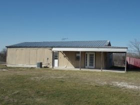 611 Sun Valley Ct, Granbury, TX 76049