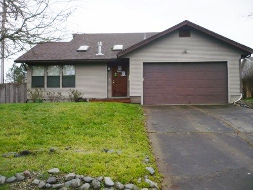 500 SE Dawna Court, Winston, OR 97496