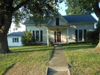 426 Cecil Avenue, Cecilia, KY 42724