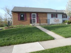 1542 King Richard P, Miamisburg, OH 45342