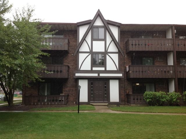 13 Timber Ln # 5, Vernon Hills, IL 60061