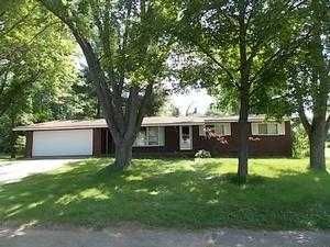 449 S Worcester St, Spring Green, WI 53588