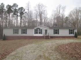 7011 Beech Creek Rd, Gloucester, VA 23061