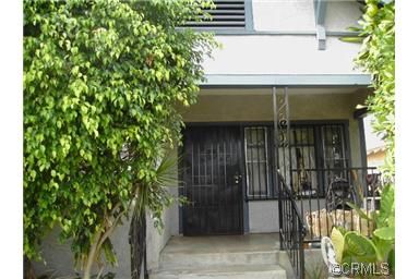 725 Esperanza St, Los Angeles, CA 90023