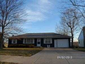 506 W 19th St, Higginsville, MO 64037