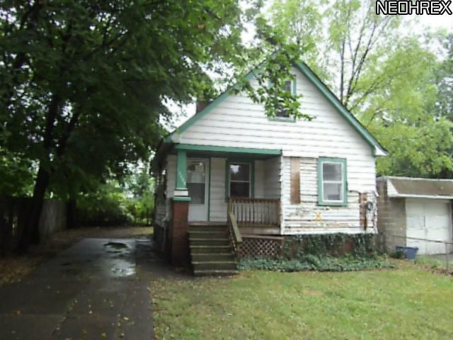 12608 Rexford Ave, Cleveland, OH 44105