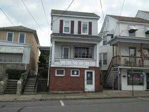 614 W Spruce St, Shamokin, PA 17872