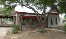 1207 21st Street Hondo, TX 78861