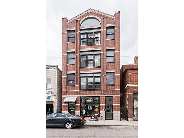 2946 W Belmont 1, Chicago, IL 60618