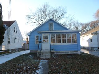 2052 Cleveland Ave, Racine, WI 53405