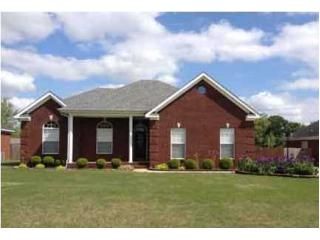 1906 Beechwood Drive, Hartselle, AL 35640