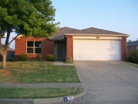 210 Prentice Dr, Seagoville, TX 75159