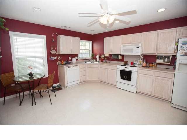 1596 CLARK SOUND CIR, Charleston, SC 29412