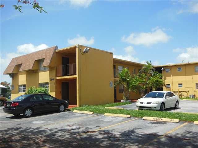 3901 SW 112 AV # 27, Miami, FL 33165