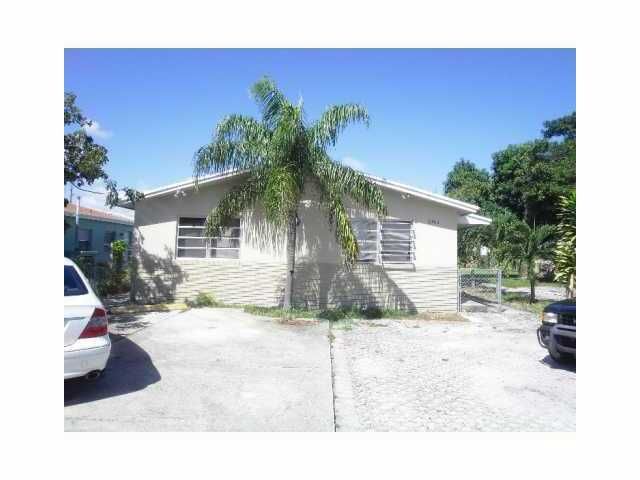 2303 ADAMS ST, Hollywood, FL 33020