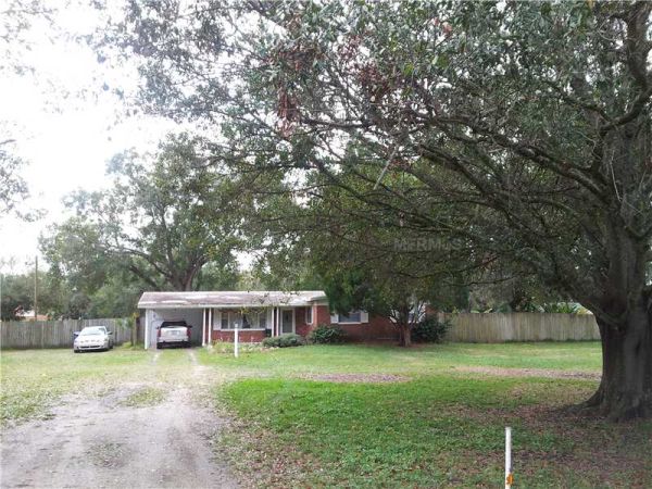 9015 SYMMES RD, Gibsonton, FL 33534