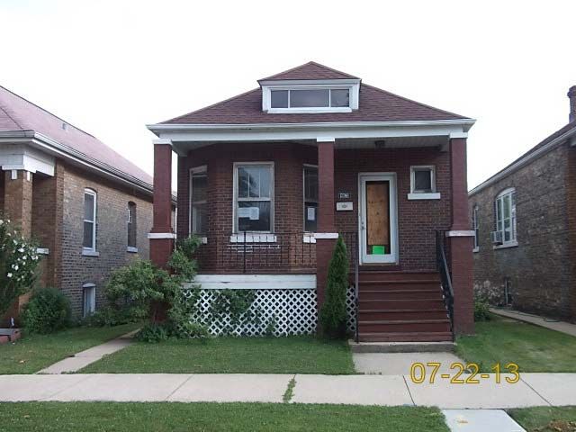 4623 W Shakespeare, Chicago, IL 60639