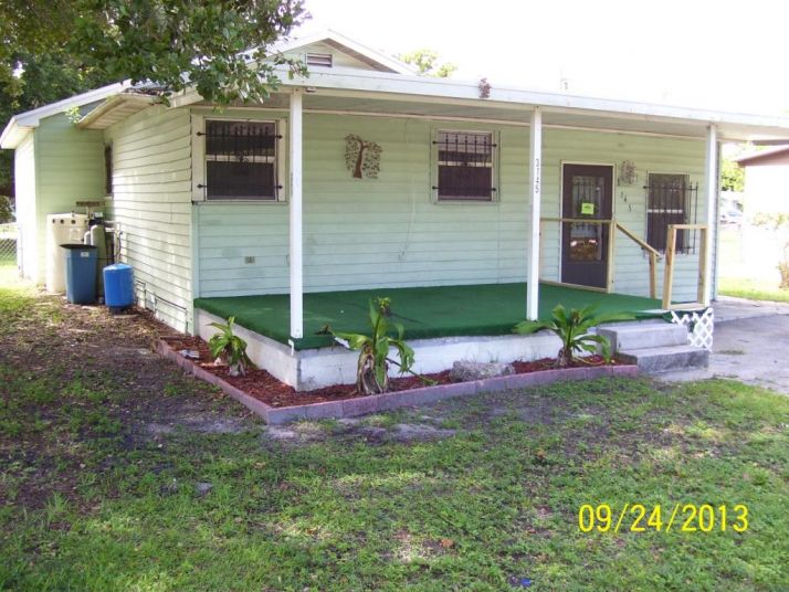 3145 S 7th St, Fort Pierce, FL 34982