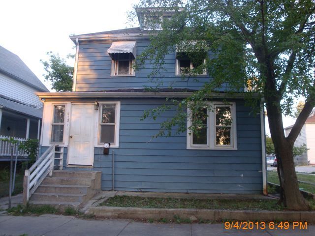 419 Powell Ave, Waukegan, IL 60085