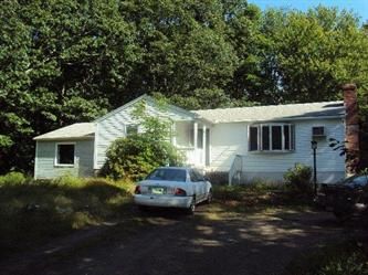 47 Old Post Road, Clinton, CT 06413