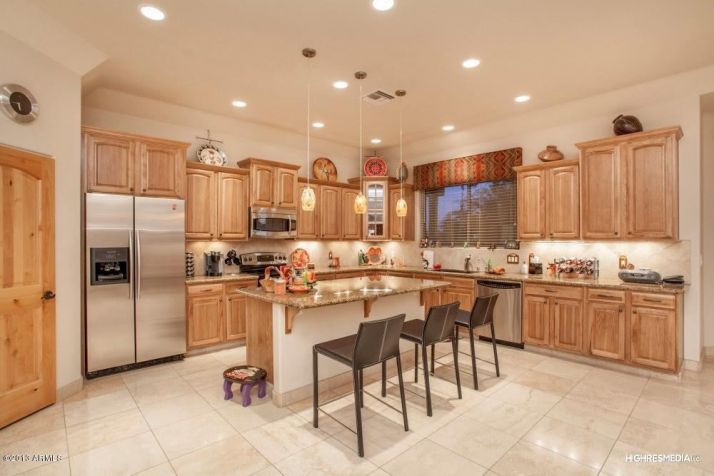 1411 W Desert Hills Estate Drive, Phoenix, AZ 85086