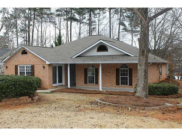 10705 Mortons Circle, Alpharetta, GA 30022