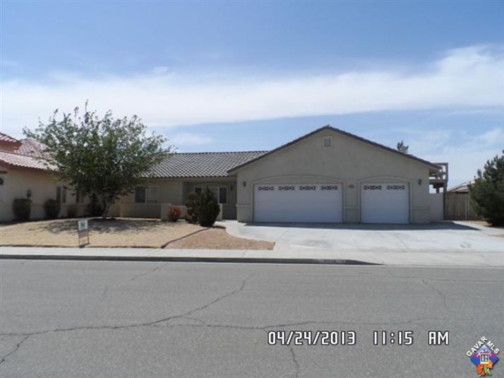 9534 Village Center Dr, California City, CA 93505