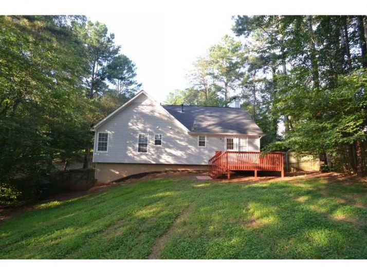 204 Hawkins Farm Circle, Ball Ground, GA 30107