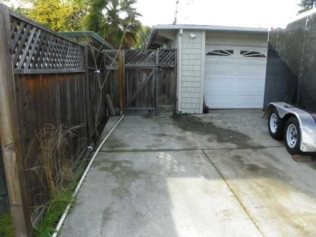 207 Riley Dr, Martinez, CA 94553