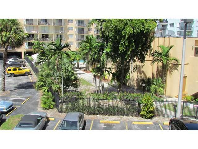 1465 NE 123 ST # 303, Miami, FL 33161