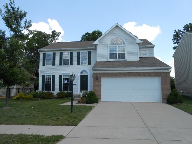 230 Kitty Hawk Dr, Springboro, OH 45066