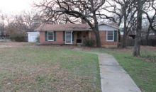 324 Belle St Bedford, TX 76022