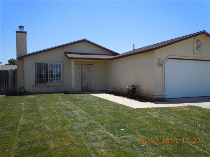 1322 Kathryn Ave, Madera, CA 93638