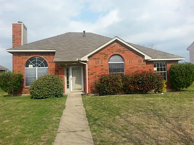 710 Rawlins Dr, Lancaster, TX 75146