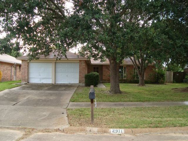 2911 New Plymouth Ct, Webster, TX 77598