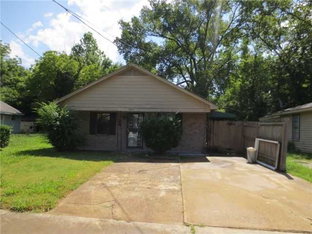 1480 Boxwood St, Memphis, TN 38108