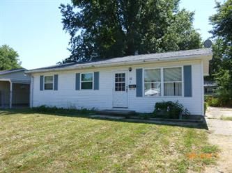 11 Sommerset Dr, Jacksonville, IL 62650