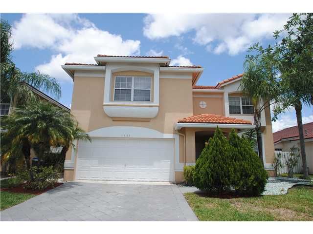 13733 NW 22ND ST, Fort Lauderdale, FL 33323