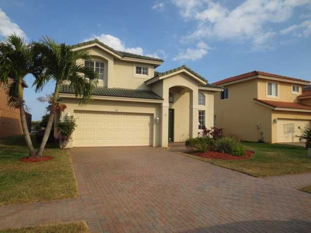 118 Sarona Cir, West Palm Beach, FL 33411