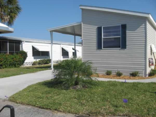 916  Bonair, Venice, FL 34285